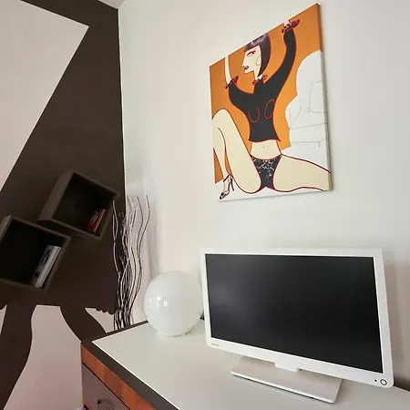 - Gelvishome Apartment